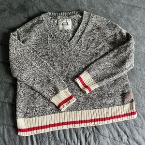 Roots Cabin  V-Neck Knit Sweater
